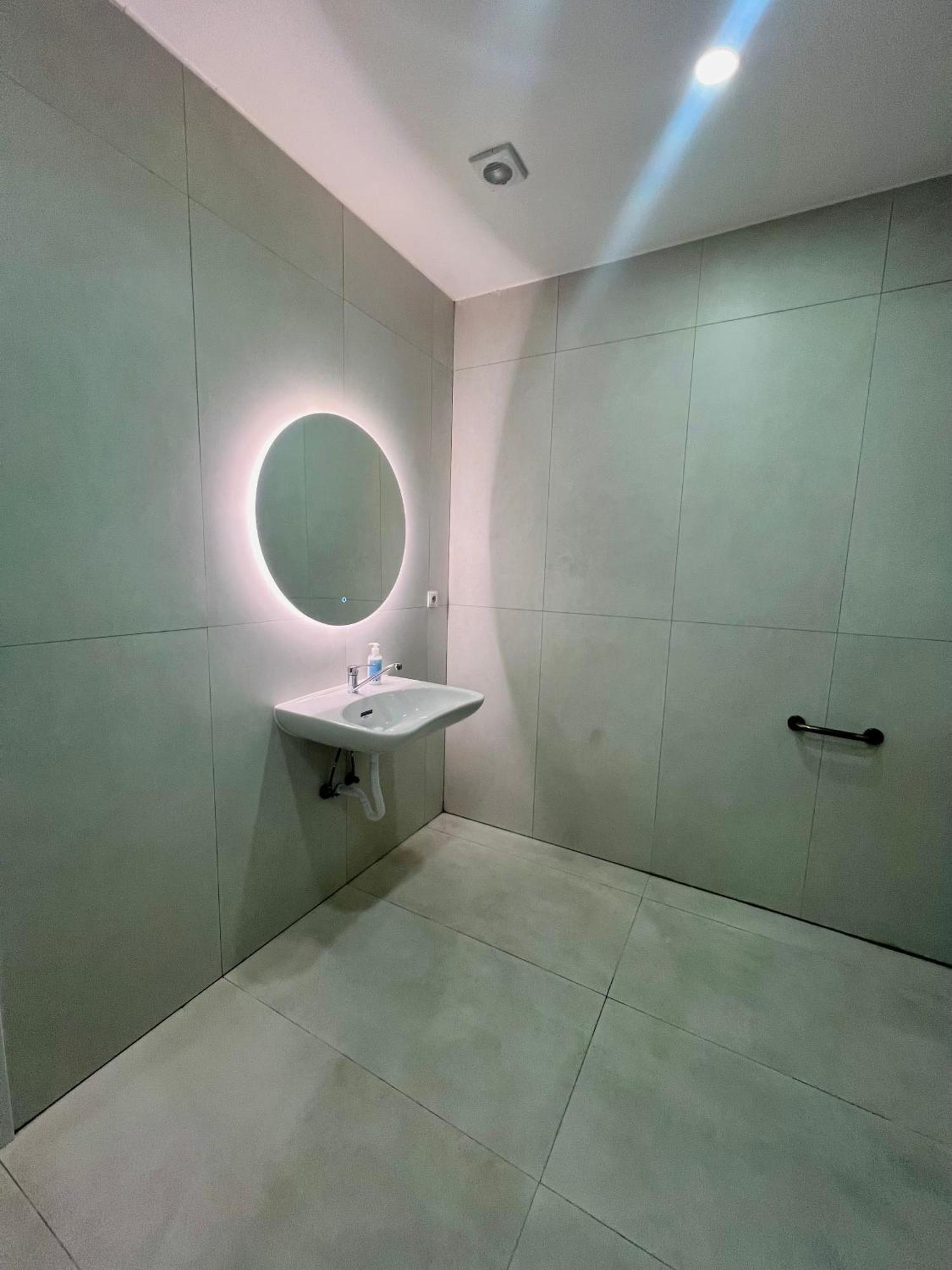 Hostel Oasis Μαδρίτη Εξωτερικό φωτογραφία