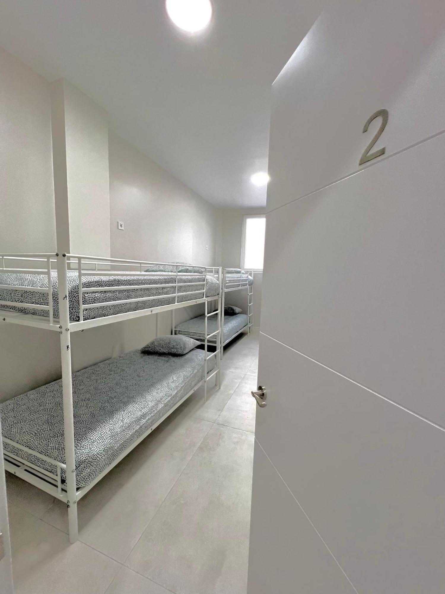 Hostel Oasis Μαδρίτη Εξωτερικό φωτογραφία