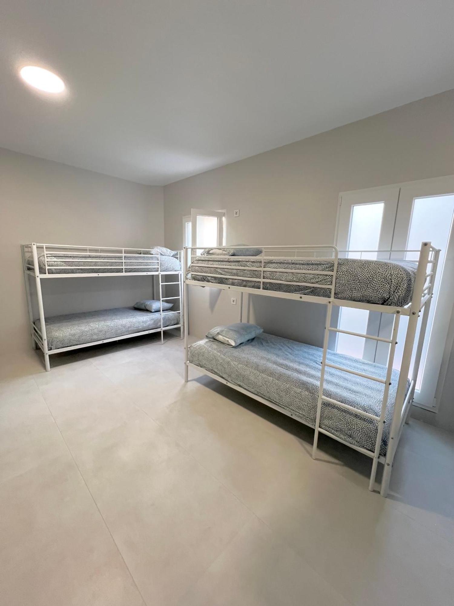 Hostel Oasis Μαδρίτη Εξωτερικό φωτογραφία