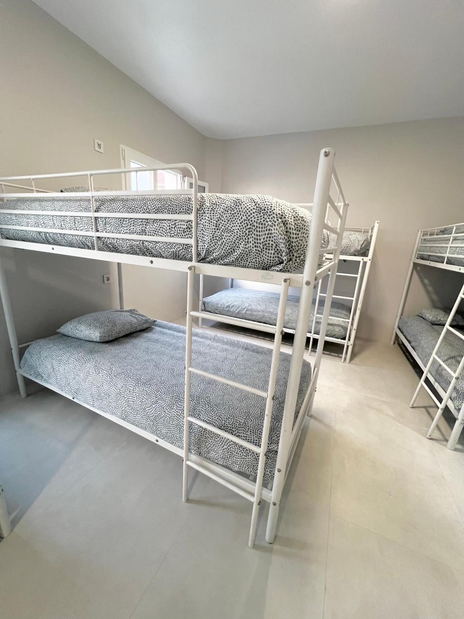 Hostel Oasis Μαδρίτη Εξωτερικό φωτογραφία