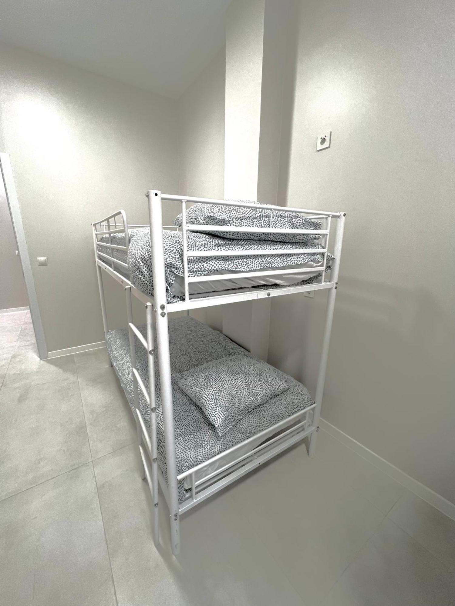 Hostel Oasis Μαδρίτη Εξωτερικό φωτογραφία