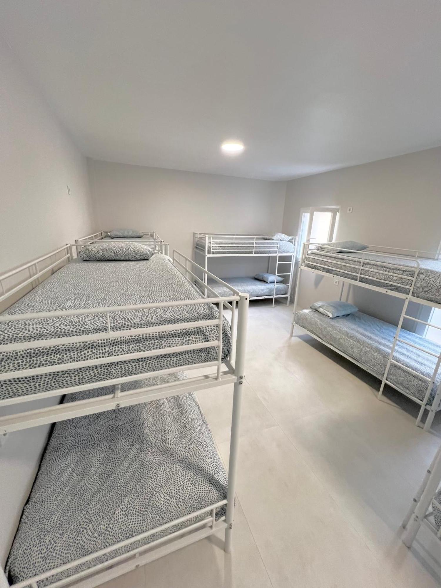Hostel Oasis Μαδρίτη Εξωτερικό φωτογραφία