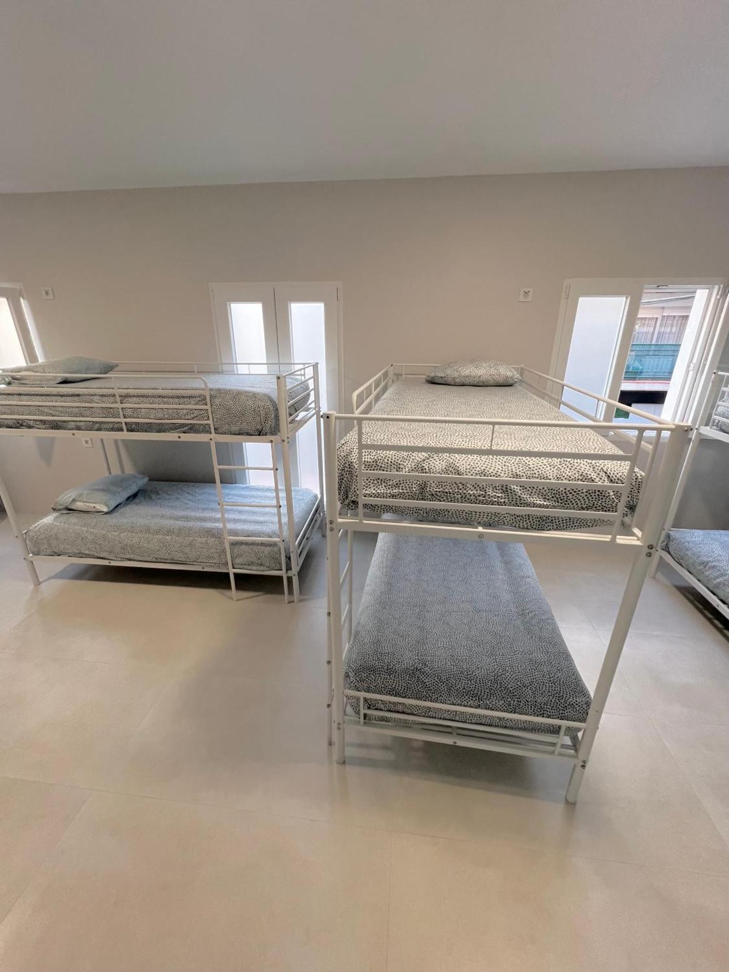 Hostel Oasis Μαδρίτη Εξωτερικό φωτογραφία